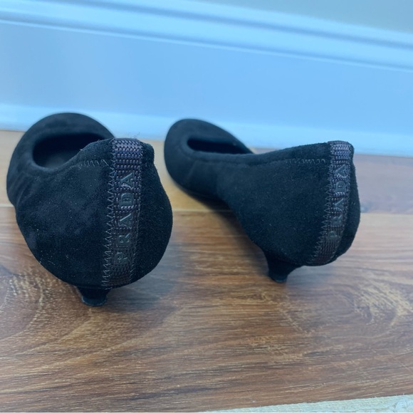 PRADA Black Suede Kitten Heels Size 35.5 US 5.5 - Picture 3 of 6